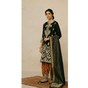 Women's Street Unstitch Lawn Collection 2020 3 Piece (0002) Women's Street Unstitch Lawn Collection 2020 3 Piece (0002)