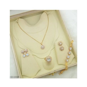 Effy Collections Gold Plated Jewellery Set (DC-137) Effy Collections Gold Plated Jewellery Set (DC-137)