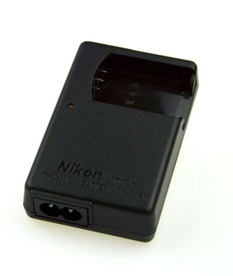 iShopping - Nikon Li-ion Battery Charger MH-64 Black (VEA003EA)