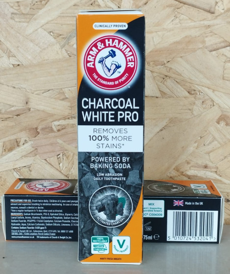 iShopping - Pearl Drops Pro White Daily Whitening Toothpaste (Charcoal White Pro)
