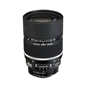 Nikon AF DC-Nikkor 135mm f/2D Lens