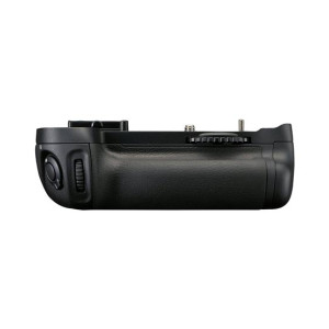 Nikon Multi Power Battery Pack For Nikon D610 And D600 DSLR Cameras (MB-D14)