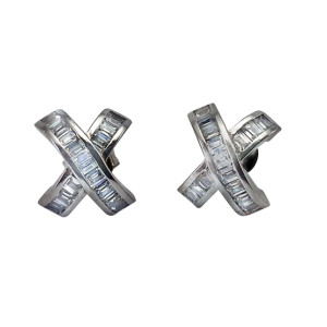 Zed Eye Criss Cross Earrings For Women (ISE020)