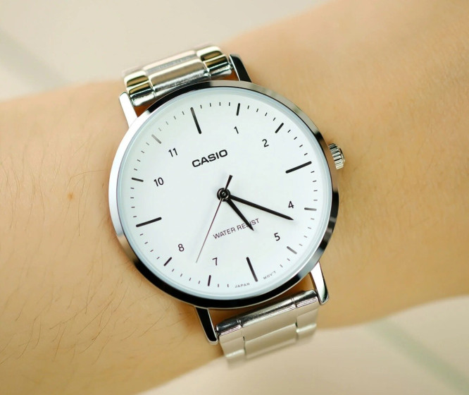 iShopping - Casio White Dial Stainless Steel Watch For Women (LTP-VT03D-7B)