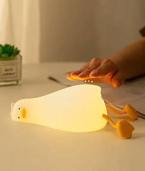 iShopping - Matrix Cute Duck Character Silicone Lamp