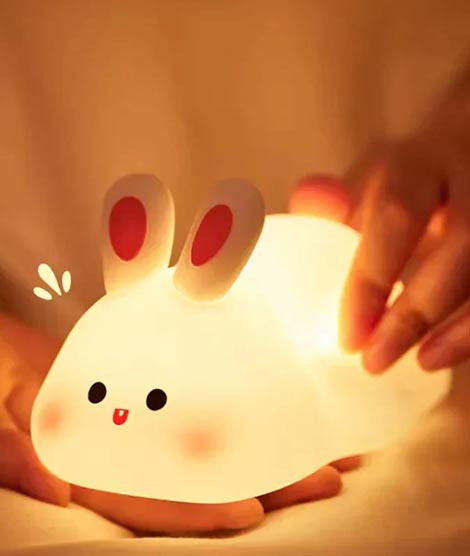 iShopping - Matrix Rabbit Character Silicone Lamp