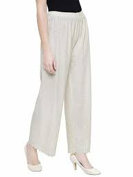 iShopping - SS Mart Chicken Embroidered Pure Cotton Ladies Pajama Flappers - Off White